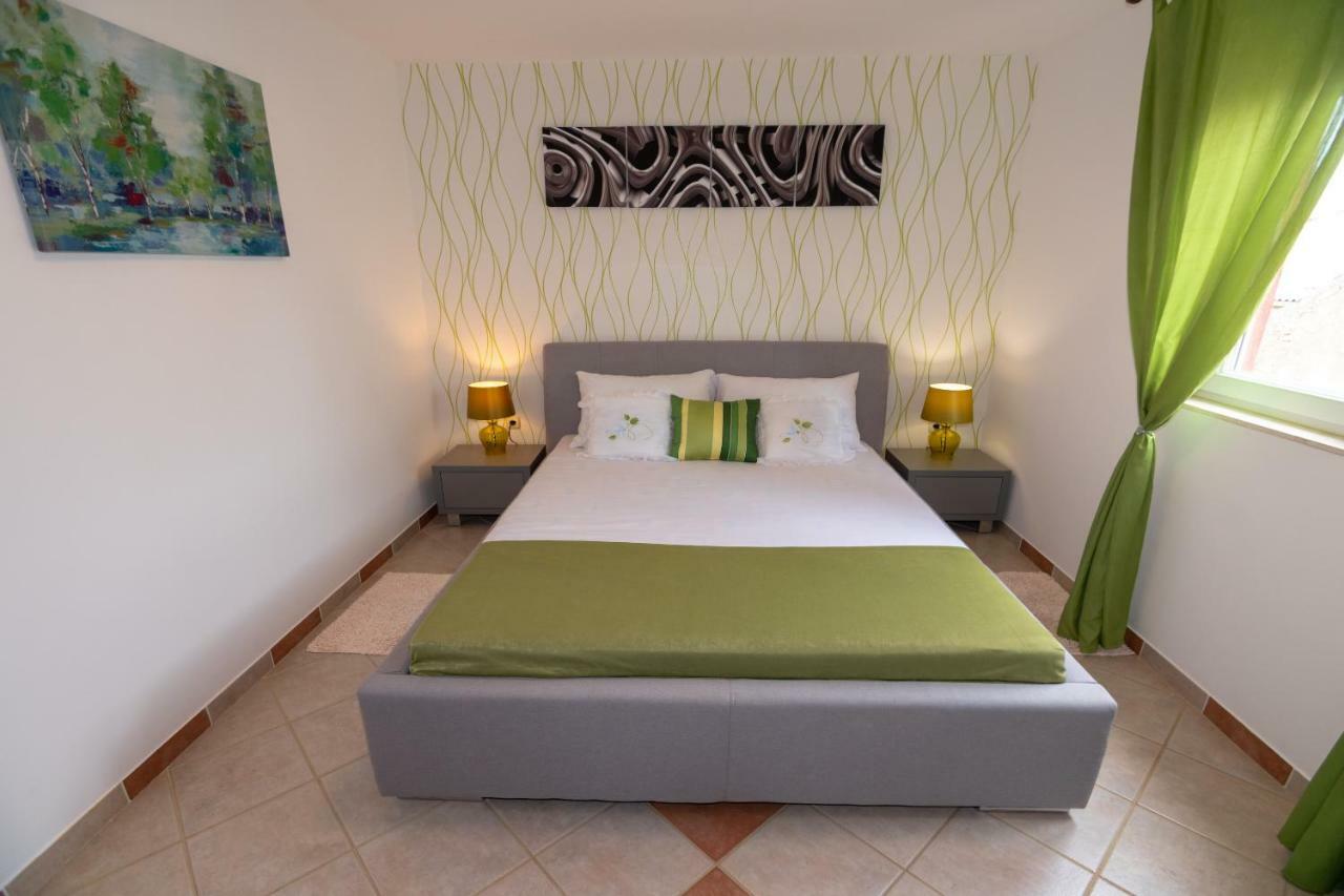 Apartmani Ivan Lopar Esterno foto