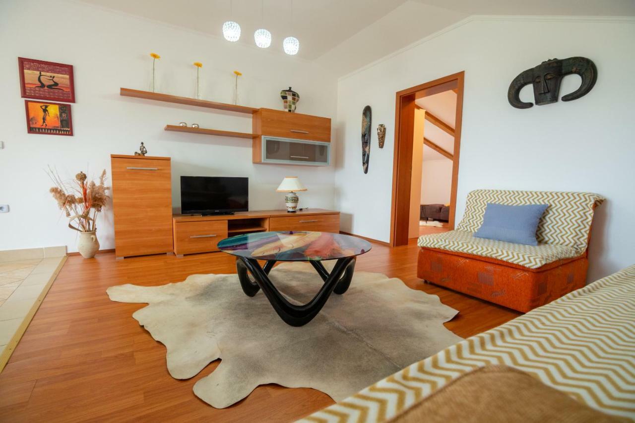 Apartmani Ivan Lopar Esterno foto