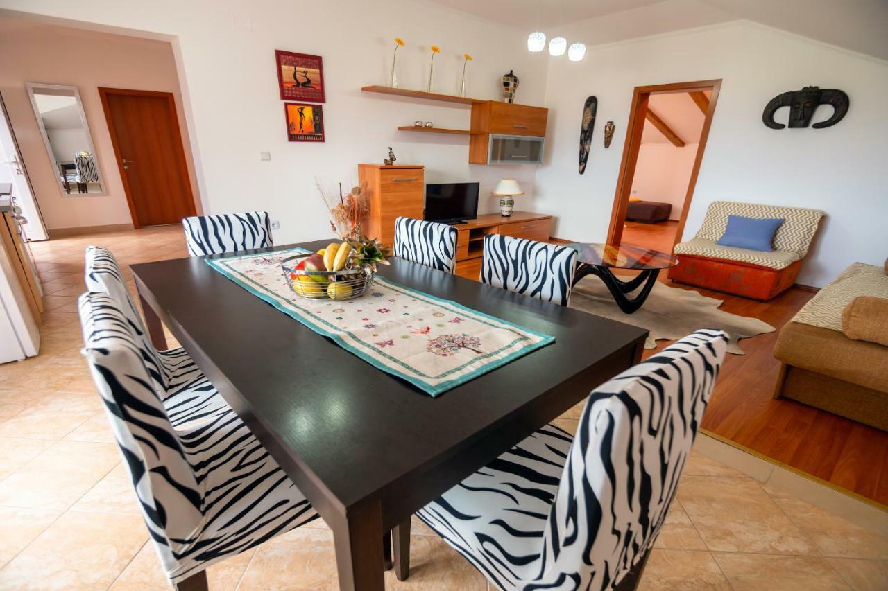 Apartmani Ivan Lopar Esterno foto