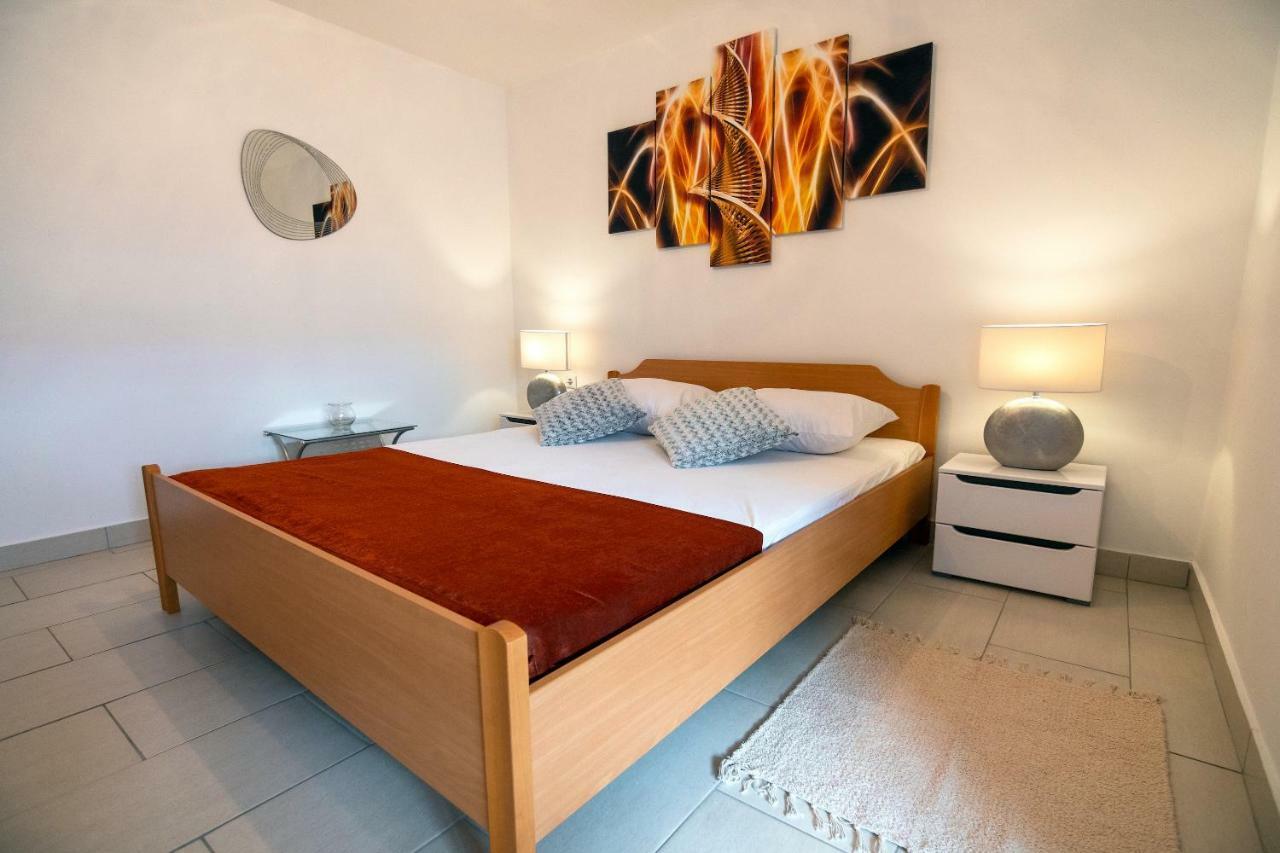 Apartmani Ivan Lopar Esterno foto